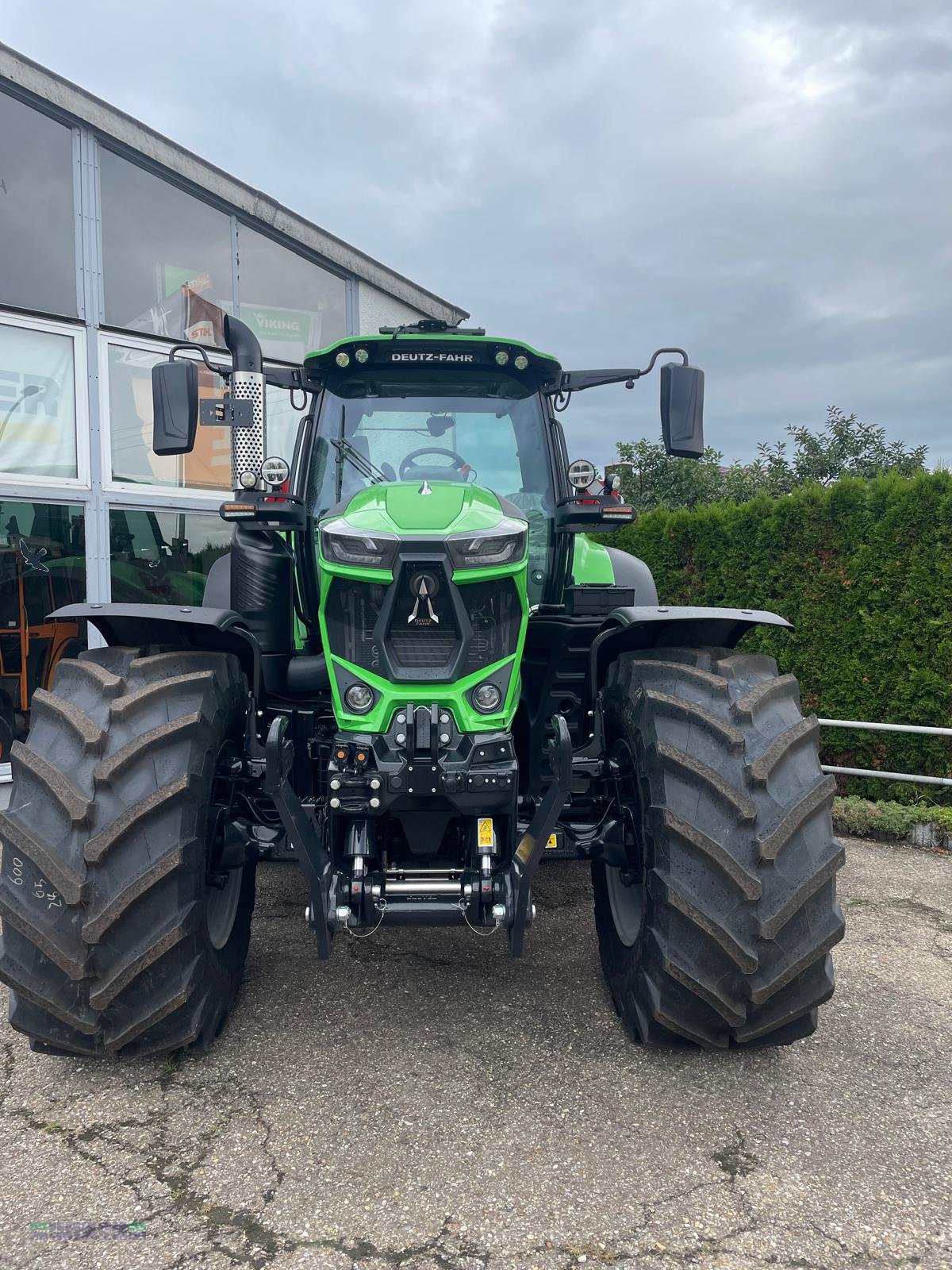 Traktor des Typs Deutz-Fahr Agrotron 6180 TTV, Aktionsmaschine zum Sonderpreis, Neumaschine in Buchdorf (Bild 2)
