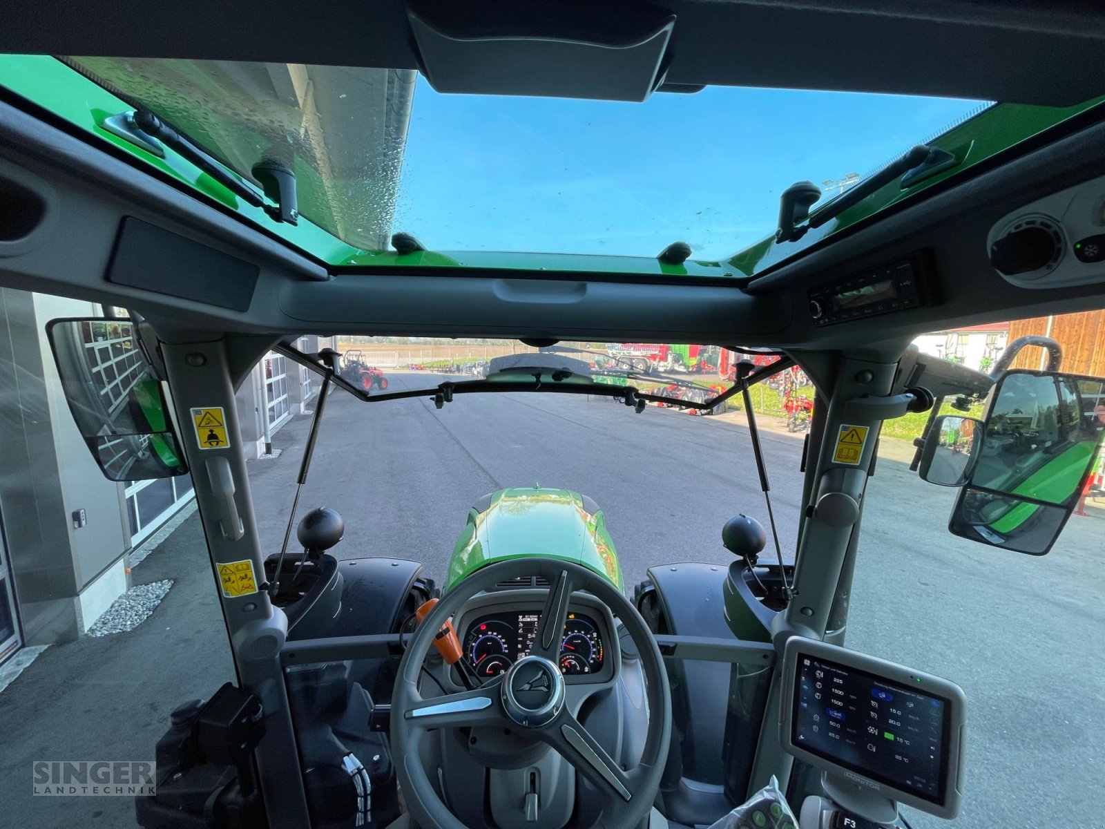 Traktor типа Deutz-Fahr Agrotron 6180 TTV *Vorführer*, Neumaschine в Ebenhofen (Фотография 6)