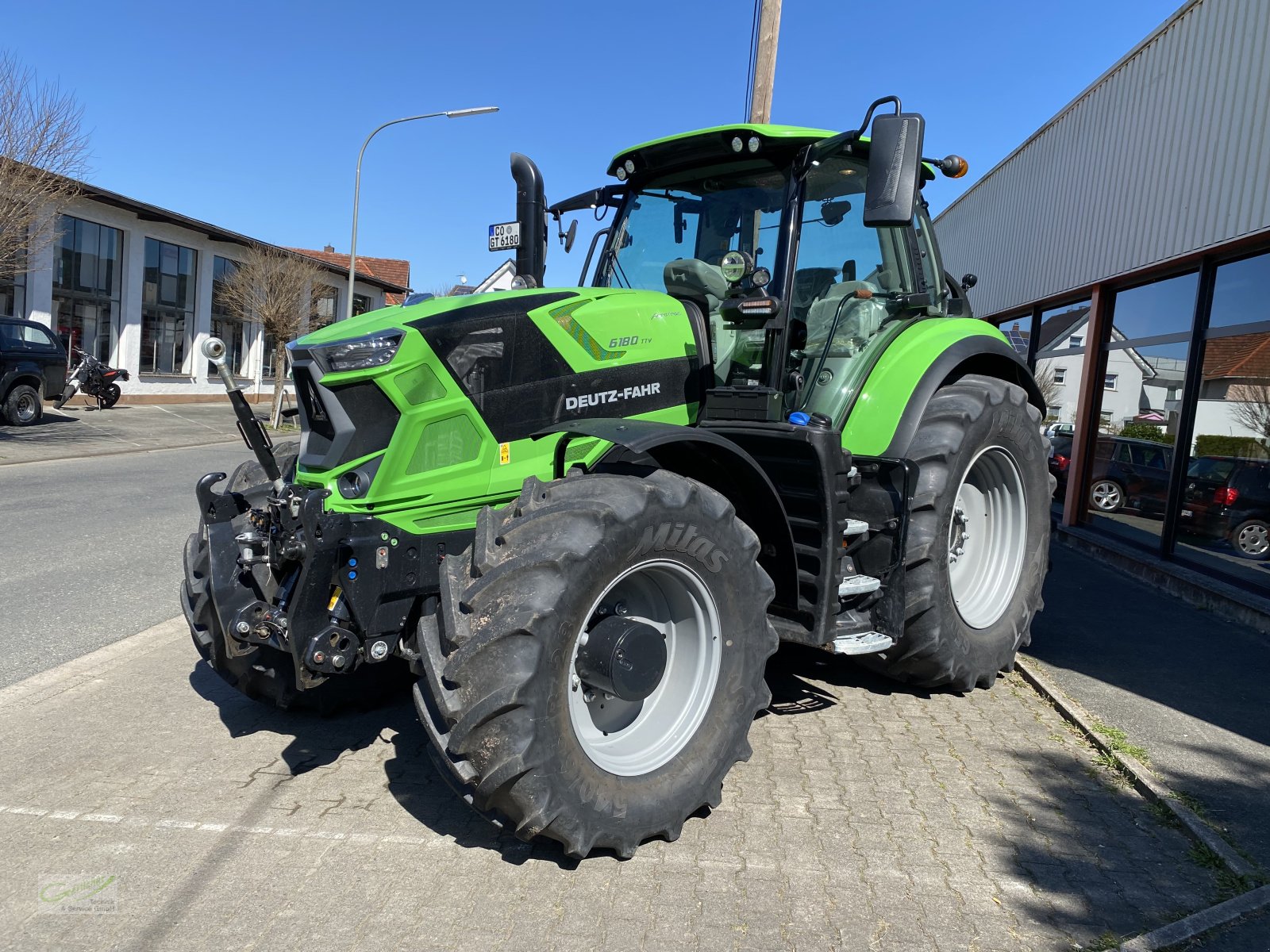 Traktor des Typs Deutz-Fahr Agrotron 6180 TTV Vorführmaschine, Gebrauchtmaschine in Neustadt (Bild 1)