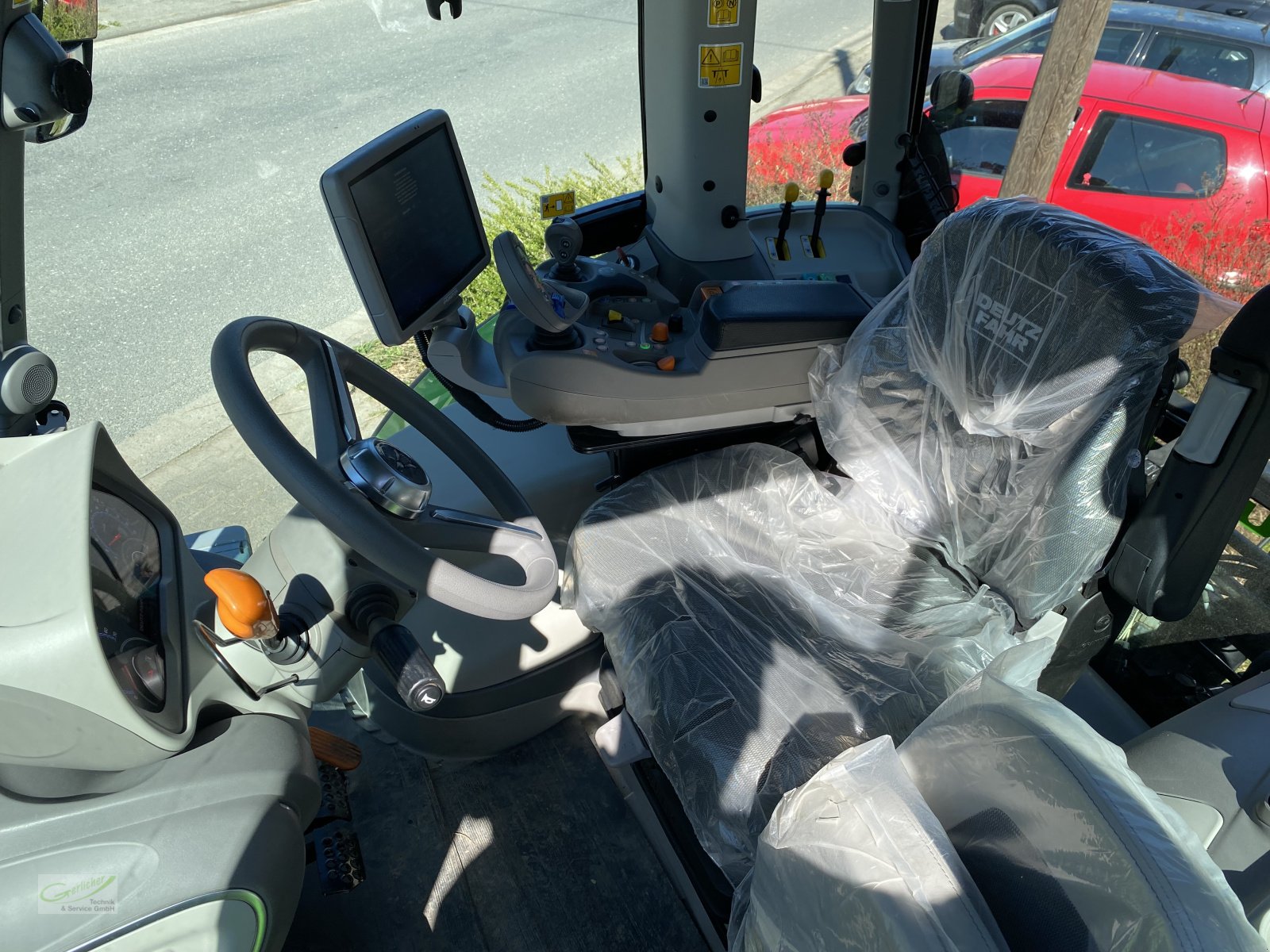 Traktor des Typs Deutz-Fahr Agrotron 6180 TTV Vorführmaschine, Gebrauchtmaschine in Neustadt (Bild 7)