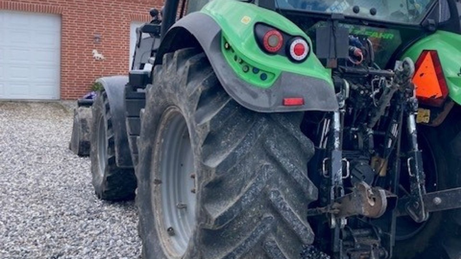 Traktor of the type Deutz-Fahr Agrotron 6180 TTV, Gebrauchtmaschine in Sabro (Picture 3)