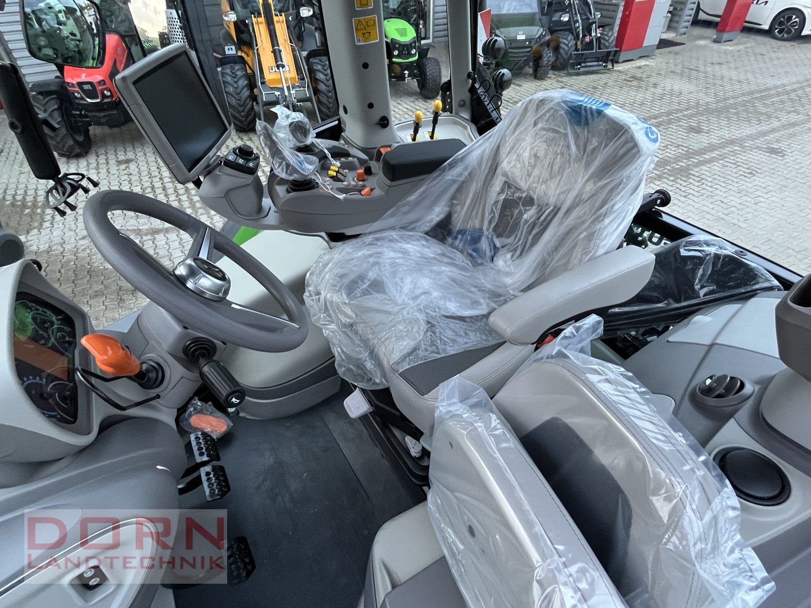 Traktor του τύπου Deutz-Fahr Agrotron 6180 TTV, Neumaschine σε Bruckberg (Φωτογραφία 4)