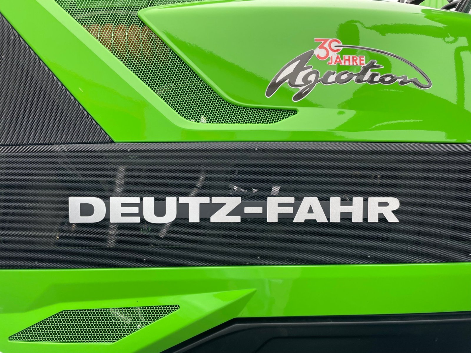 Traktor Türe ait Deutz-Fahr Agrotron 6180 TTV, Neumaschine içinde Dannstadt-Schauernheim (resim 7)