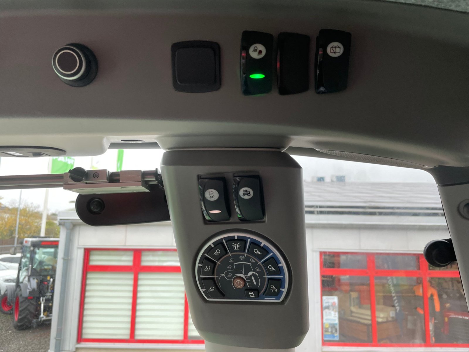 Traktor Türe ait Deutz-Fahr Agrotron 6180 TTV, Neumaschine içinde Dannstadt-Schauernheim (resim 11)