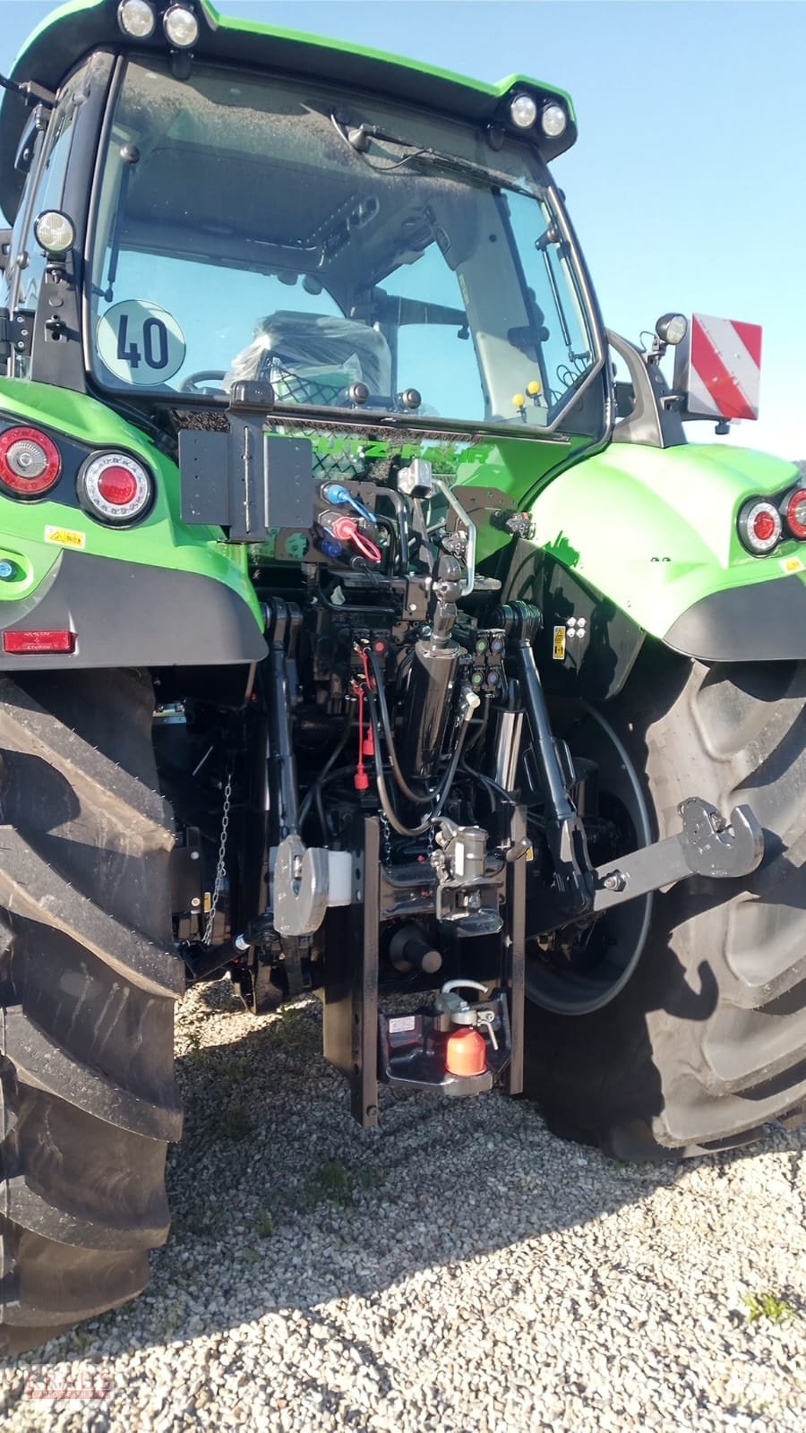 Traktor des Typs Deutz-Fahr Agrotron 6180 TTV, Neumaschine in Geiersthal (Bild 5)