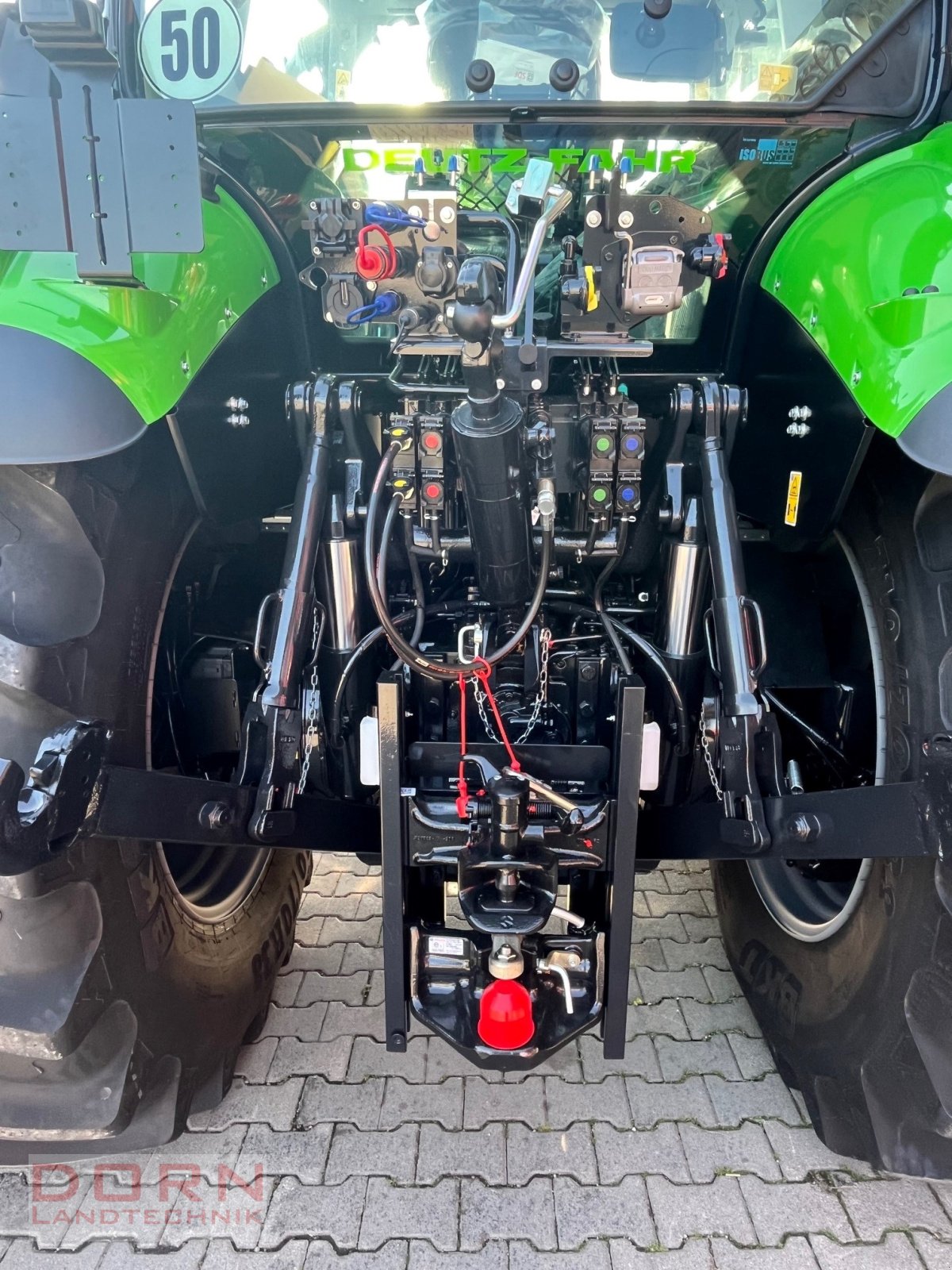 Traktor des Typs Deutz-Fahr Agrotron 6180, Neumaschine in Bruckberg (Bild 4)