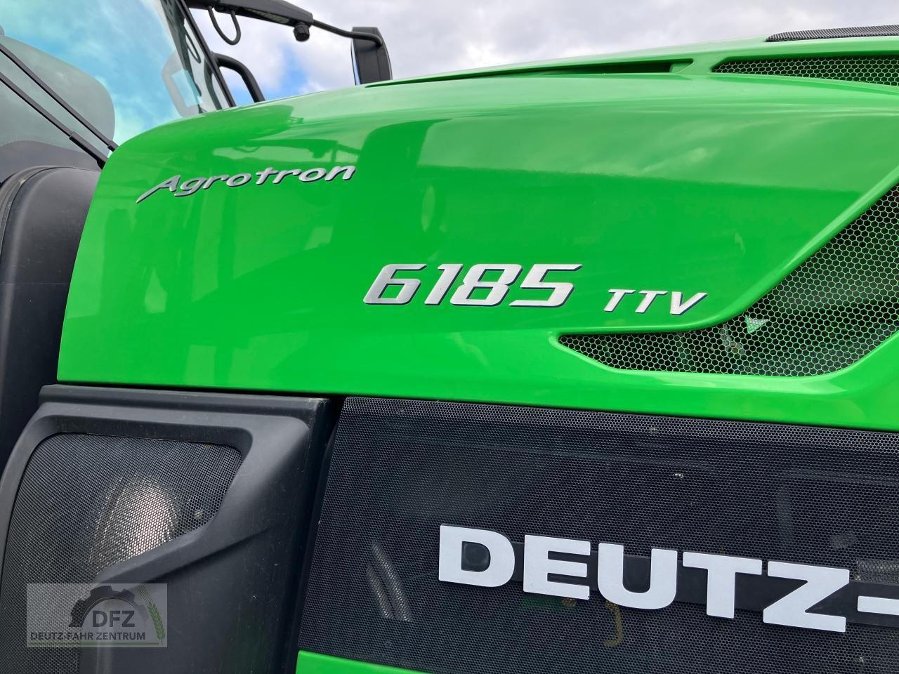 Traktor типа Deutz-Fahr Agrotron 6185 TTV, Gebrauchtmaschine в Lauingen (Фотография 12)
