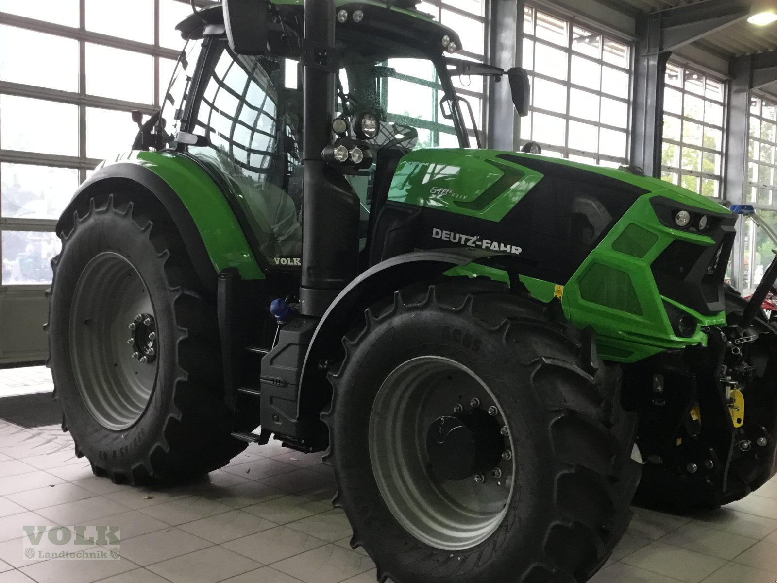 Traktor tipa Deutz-Fahr Agrotron 6185 TTV, Gebrauchtmaschine u Friedberg-Derching (Slika 1)