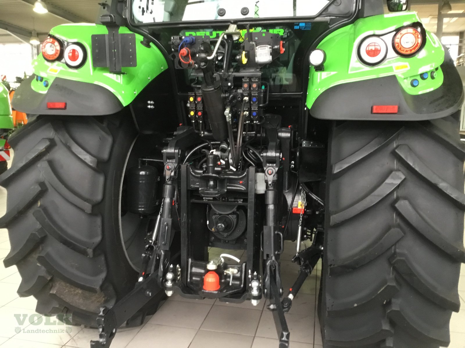 Traktor des Typs Deutz-Fahr Agrotron 6185 TTV, Gebrauchtmaschine in Friedberg-Derching (Bild 4)