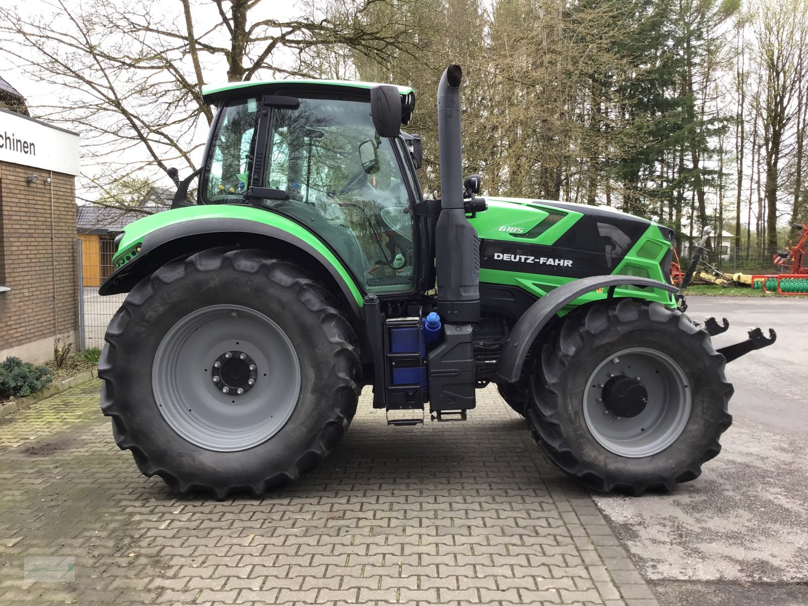 Traktor tip Deutz-Fahr Agrotron 6185, Gebrauchtmaschine in Marsberg (Poză 4)