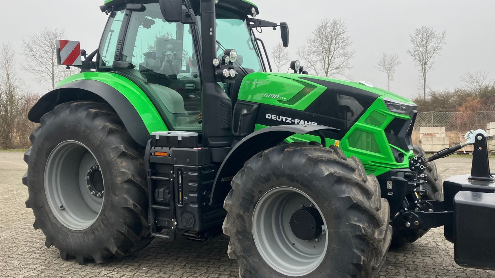 Traktor Türe ait Deutz-Fahr Agrotron 6190 TTV Demo, Gebrauchtmaschine içinde Borre (resim 1)