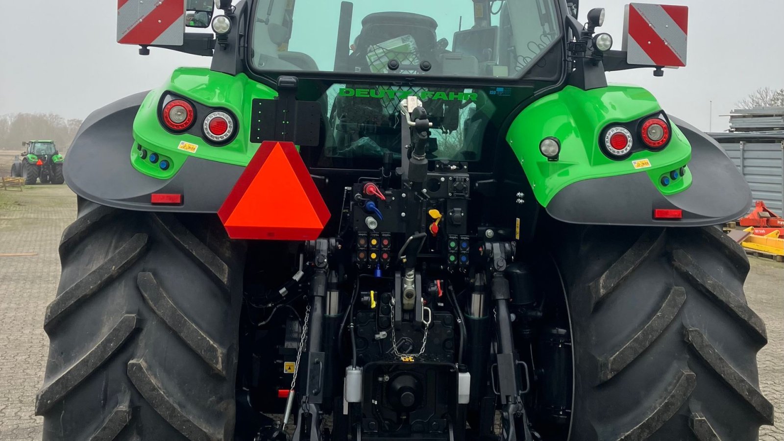 Traktor Türe ait Deutz-Fahr Agrotron 6190 TTV Demo, Gebrauchtmaschine içinde Borre (resim 3)