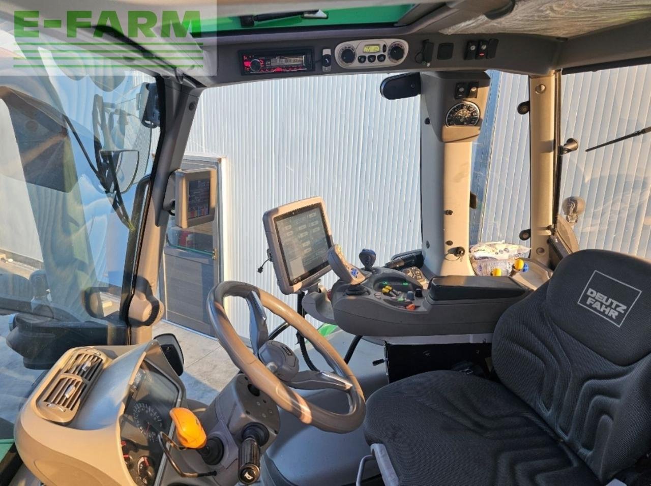 Traktor typu Deutz-Fahr AGROTRON 6190 TTV TTV, Gebrauchtmaschine w NICOSIA (Zdjęcie 10)