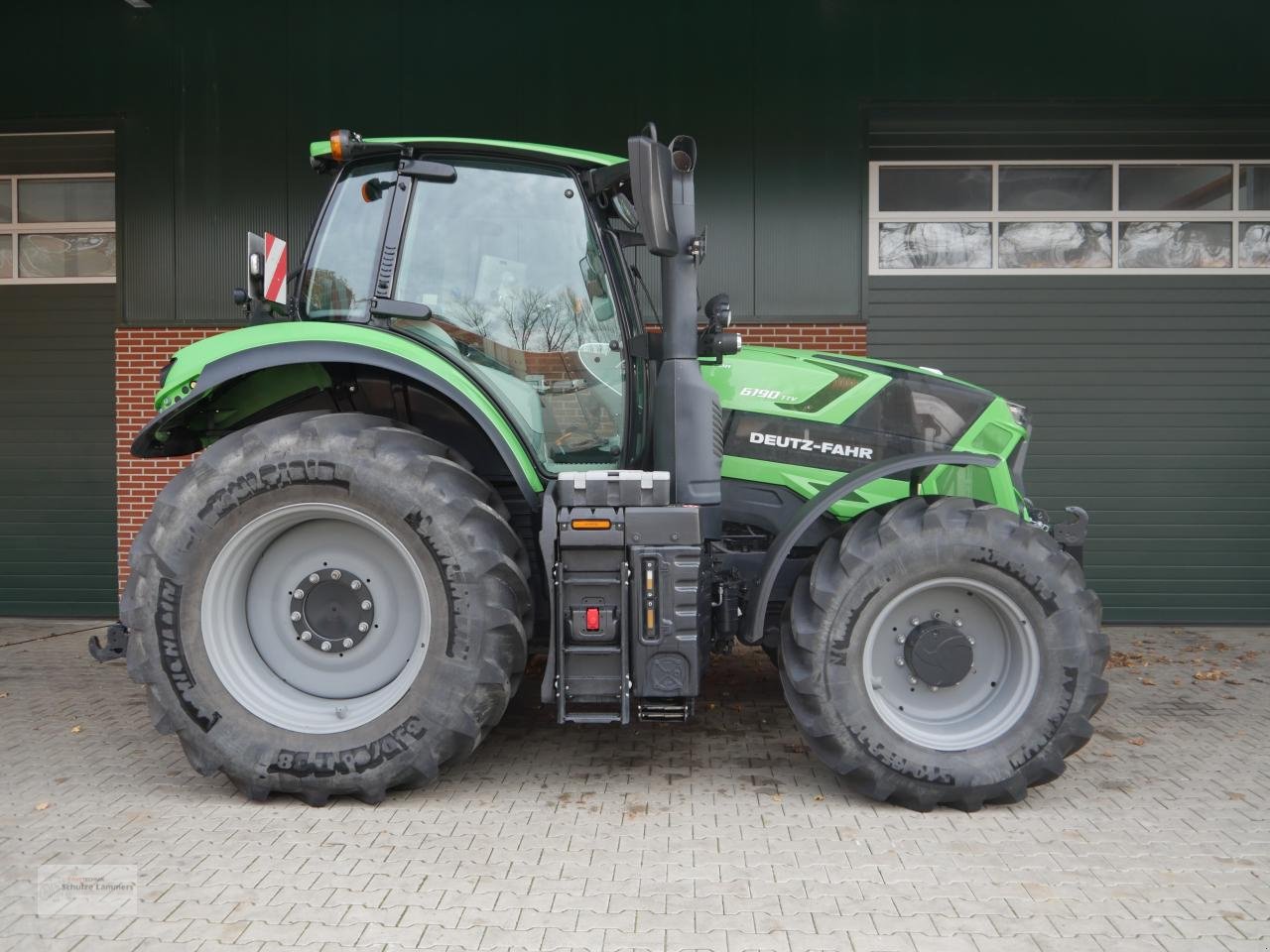 Traktor типа Deutz-Fahr Agrotron 6190 TTV, Gebrauchtmaschine в Borken (Фотография 5)
