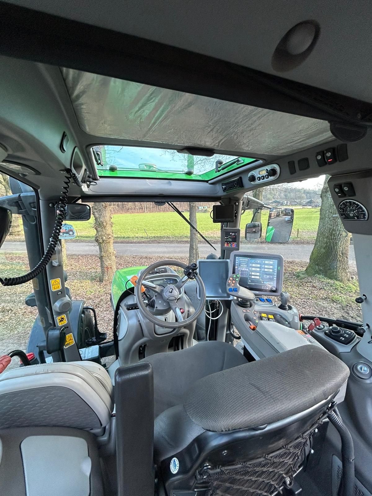 Traktor of the type Deutz-Fahr Agrotron 6190 TTV, Gebrauchtmaschine in Holten (Picture 8)