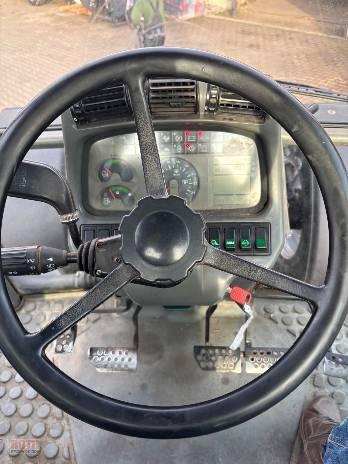 Traktor типа Deutz-Fahr Agrotron 6.20 S, Gebrauchtmaschine в Untermünkheim (Фотография 8)