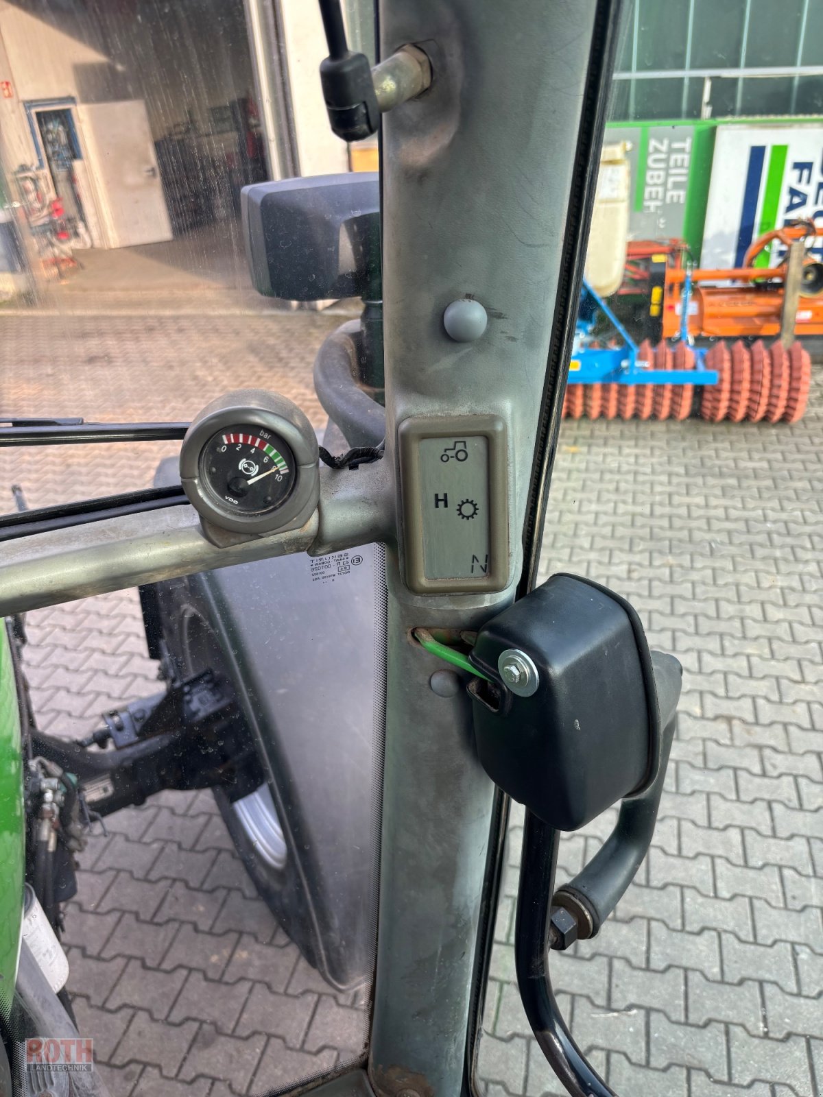 Traktor типа Deutz-Fahr Agrotron 6.20 S, Gebrauchtmaschine в Untermünkheim (Фотография 9)