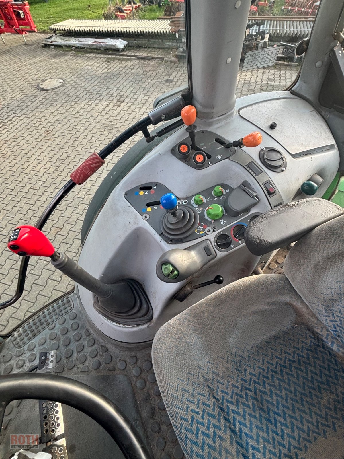 Traktor типа Deutz-Fahr Agrotron 6.20 S, Gebrauchtmaschine в Untermünkheim (Фотография 10)