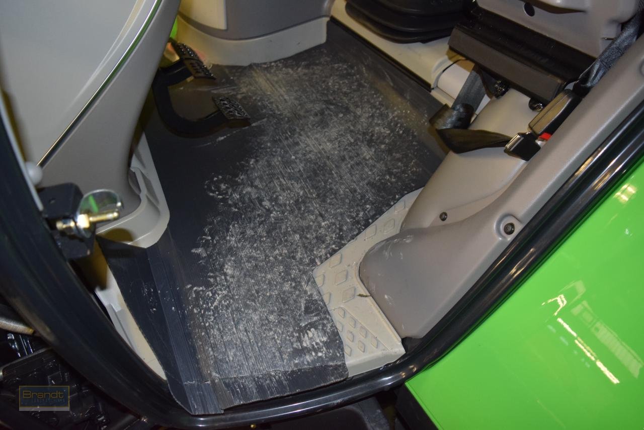 Traktor of the type Deutz-Fahr Agrotron 6205 G RC SHIFT, Neumaschine in Oyten (Picture 10)