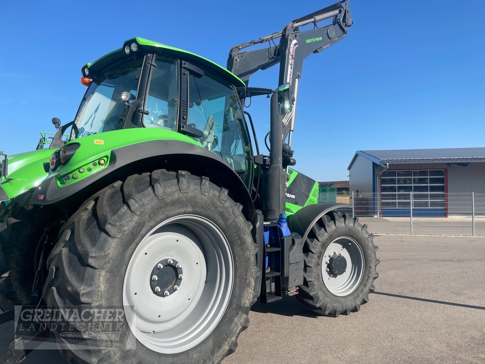 Traktor типа Deutz-Fahr Agrotron 6205 TTV, Gebrauchtmaschine в Pfullendorf (Фотография 7)