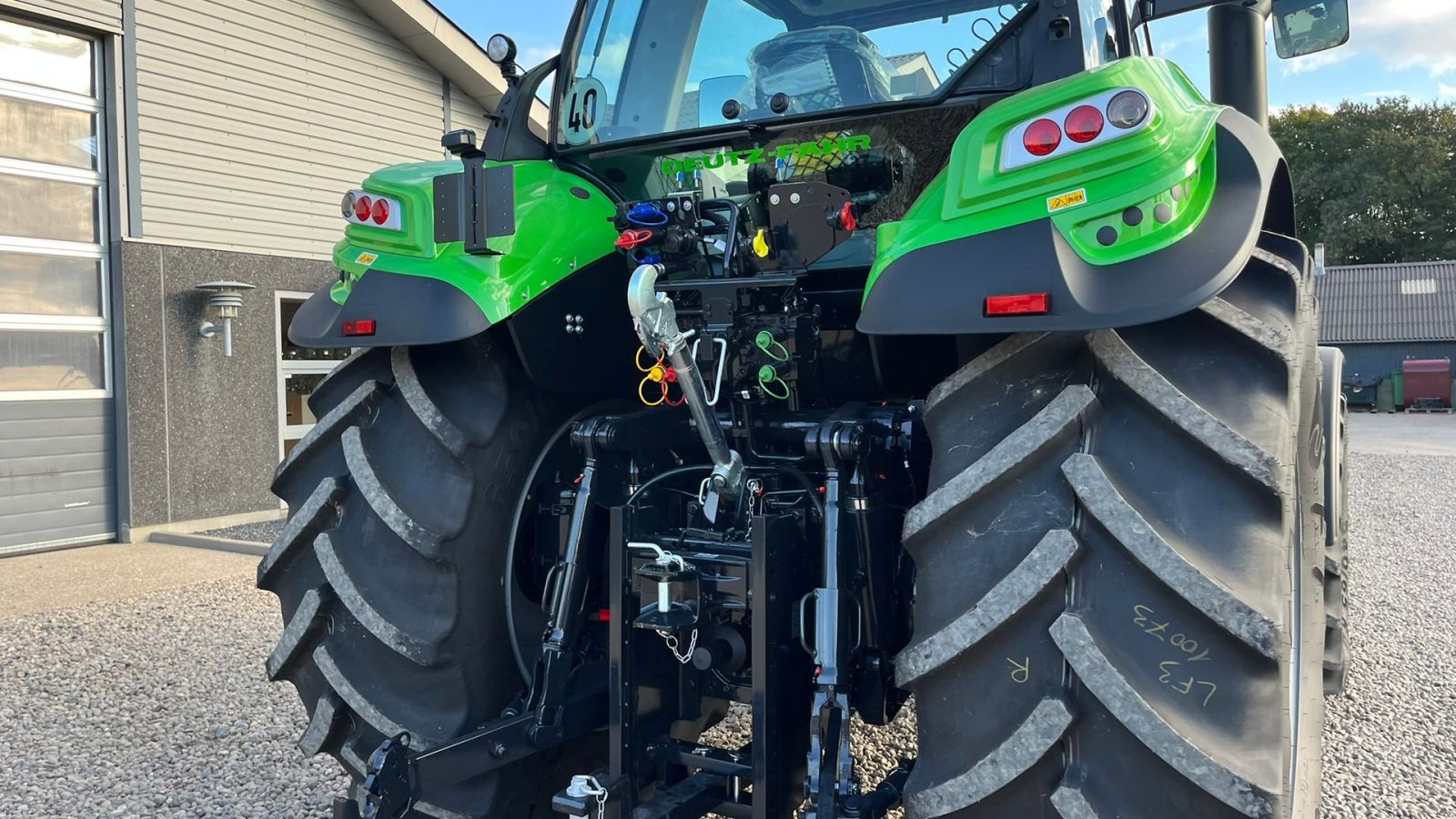 Traktor del tipo Deutz-Fahr Agrotron 6205G New and Unused tractor, Gebrauchtmaschine In Lintrup (Immagine 18)