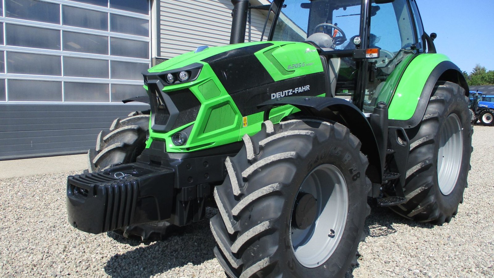 Traktor van het type Deutz-Fahr Agrotron 6205G New and Unused tractor, Gebrauchtmaschine in Lintrup (Foto 8)