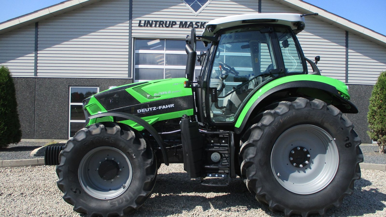 Traktor του τύπου Deutz-Fahr Agrotron 6205G New and Unused tractor, Gebrauchtmaschine σε Lintrup (Φωτογραφία 8)