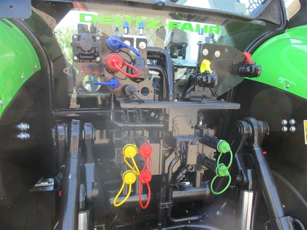 Traktor типа Deutz-Fahr Agrotron 6205G New and Unused tractor, Gebrauchtmaschine в Lintrup (Фотография 12)