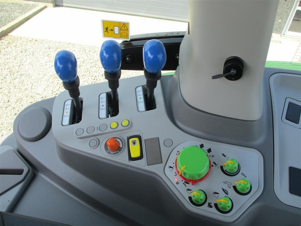 Traktor des Typs Deutz-Fahr Agrotron 6205G New and Unused tractor, Gebrauchtmaschine in Lintrup (Bild 13)