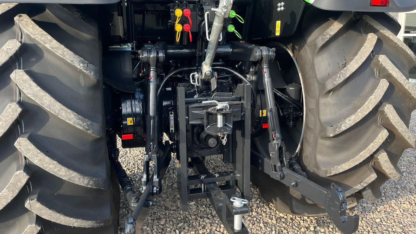 Traktor типа Deutz-Fahr Agrotron 6205G New and Unused tractor, Gebrauchtmaschine в Lintrup (Фотография 15)