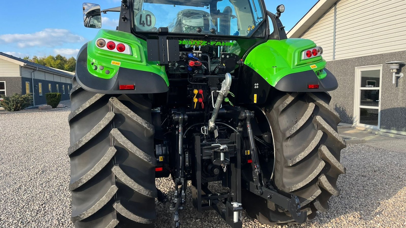 Traktor типа Deutz-Fahr Agrotron 6205G New and Unused tractor, Gebrauchtmaschine в Lintrup (Фотография 25)