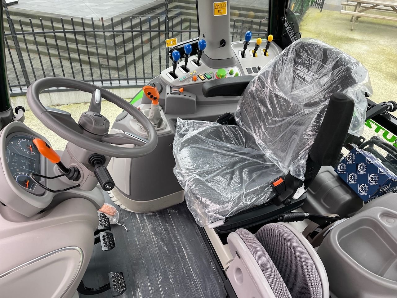 Traktor του τύπου Deutz-Fahr Agrotron 6205G, Neumaschine σε Holten (Φωτογραφία 5)