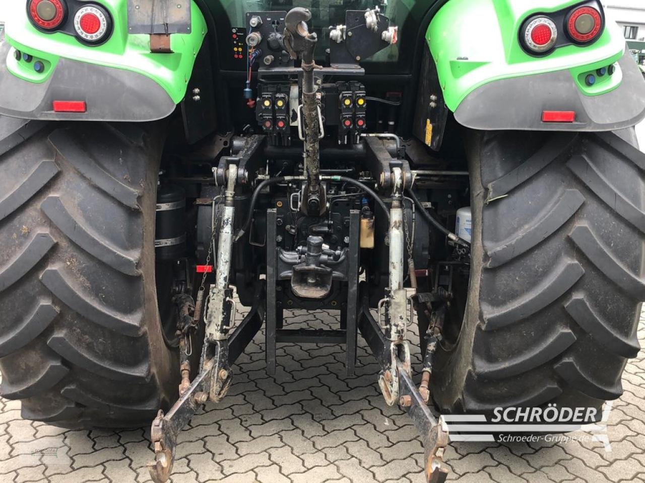 Traktor типа Deutz-Fahr AGROTRON 6210 C SHIFT, Gebrauchtmaschine в Wildeshausen (Фотография 7)