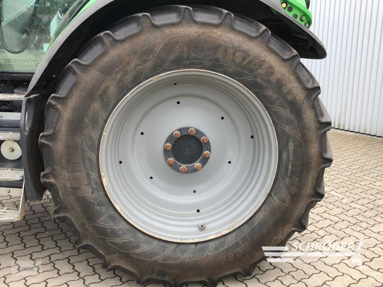 Traktor типа Deutz-Fahr AGROTRON 6210 C SHIFT, Gebrauchtmaschine в Wildeshausen (Фотография 11)