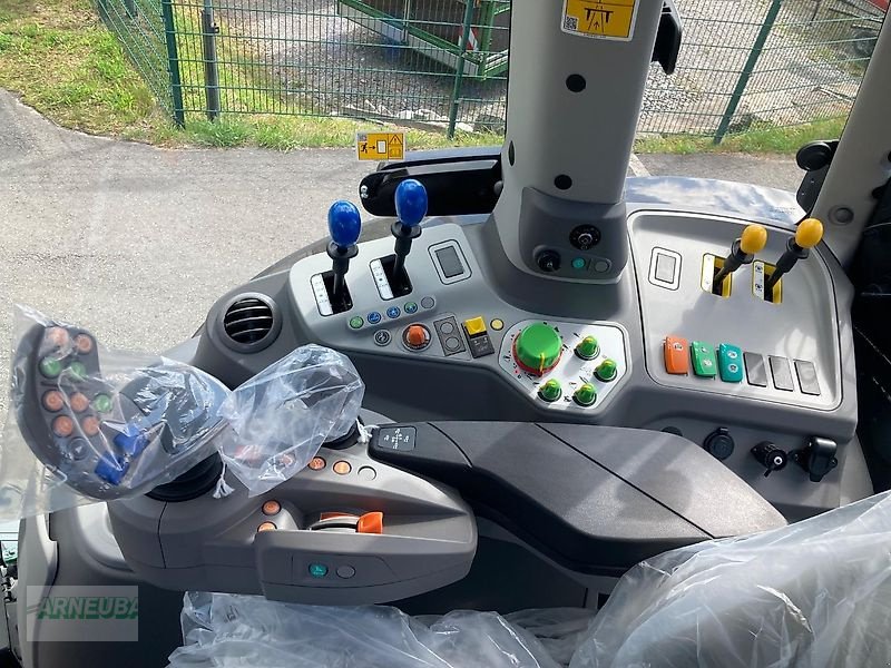 Traktor of the type Deutz-Fahr Agrotron 6210 RC Shift, Neumaschine in Schlettau (Picture 8)