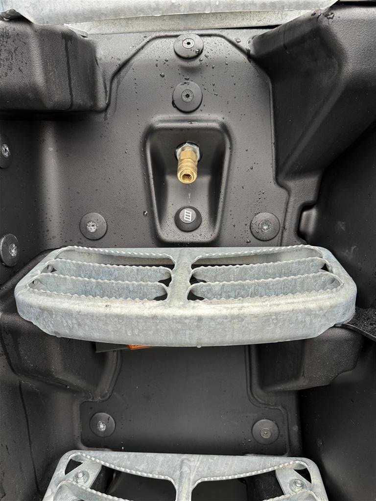 Traktor типа Deutz-Fahr Agrotron 6210 TTV Warrion MAT GREEN, Gebrauchtmaschine в Brørup (Фотография 7)