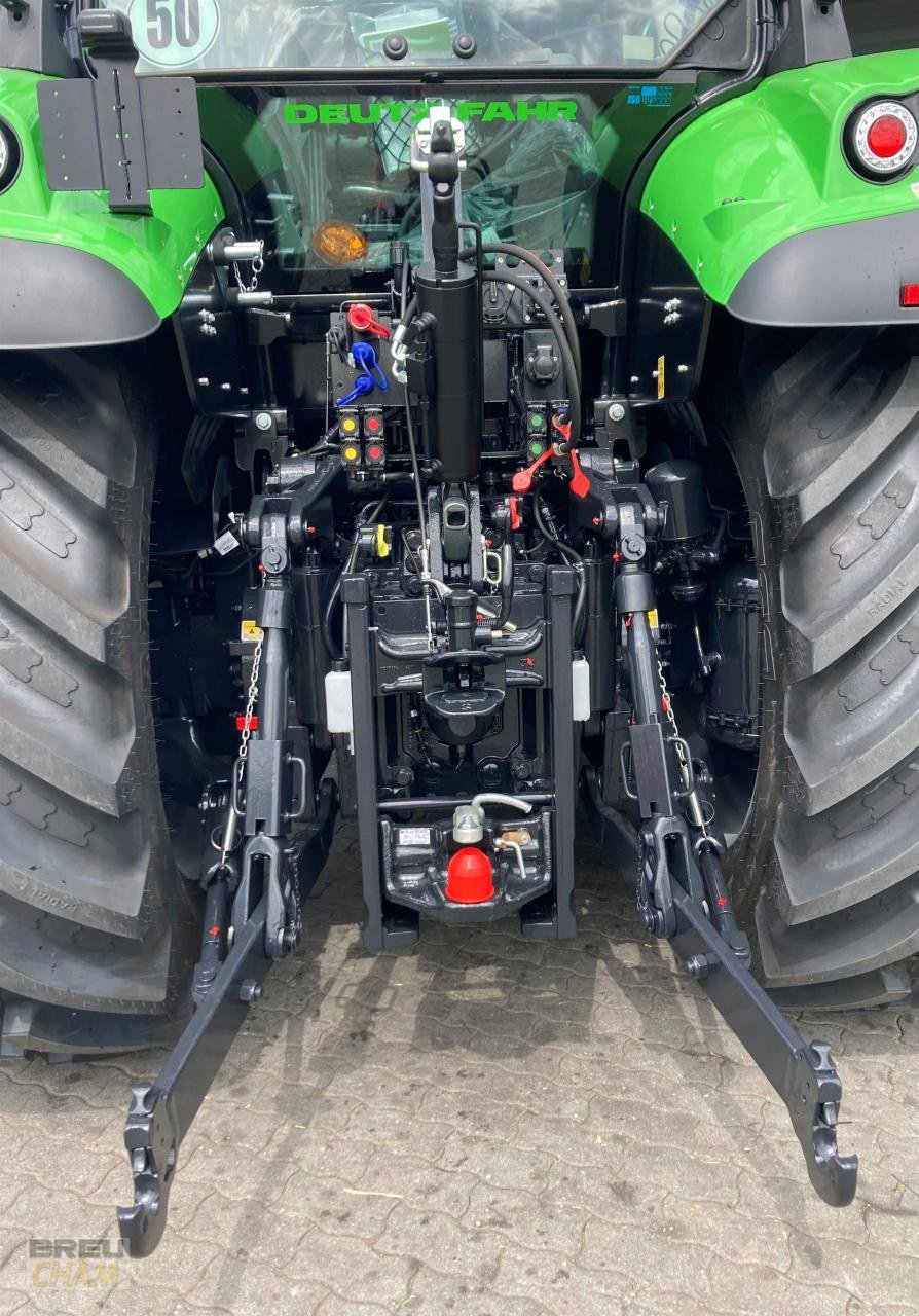 Traktor des Typs Deutz-Fahr Agrotron 6210 TTV, Neumaschine in Cham (Bild 9)