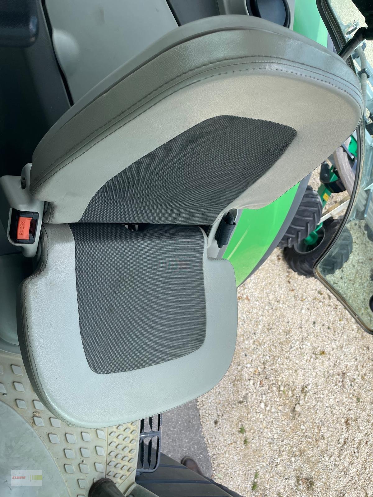 Traktor des Typs Deutz-Fahr Agrotron 6215 PREISREDUZIERT, Gebrauchtmaschine in Langenau (Bild 8)