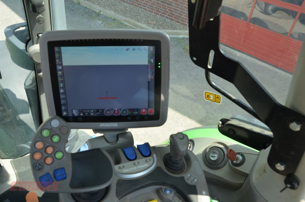 Traktor of the type Deutz-Fahr Agrotron 6215 RC Shift, Gebrauchtmaschine in Suhlendorf (Picture 16)