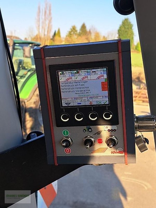 Traktor Türe ait Deutz-Fahr AGROTRON 6215 TTV  AKTION  2026, Gebrauchtmaschine içinde Leichlingen (resim 10)