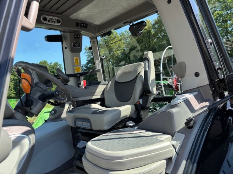 Traktor des Typs Deutz-Fahr Agrotron 6215 TTV Warrior-RTK, Gebrauchtmaschine in Petersberg (Bild 6)