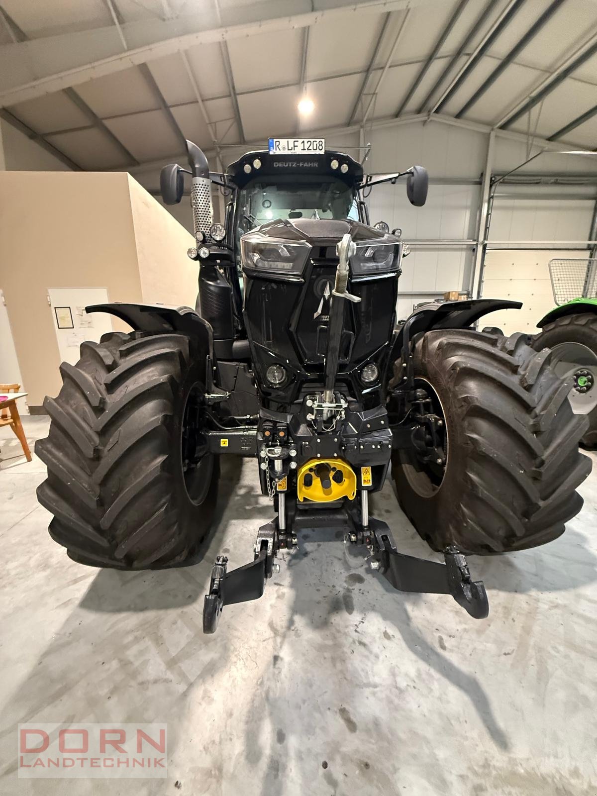 Traktor Türe ait Deutz-Fahr Agrotron 6215 TTV Warrior, Gebrauchtmaschine içinde Bruckberg (resim 2)