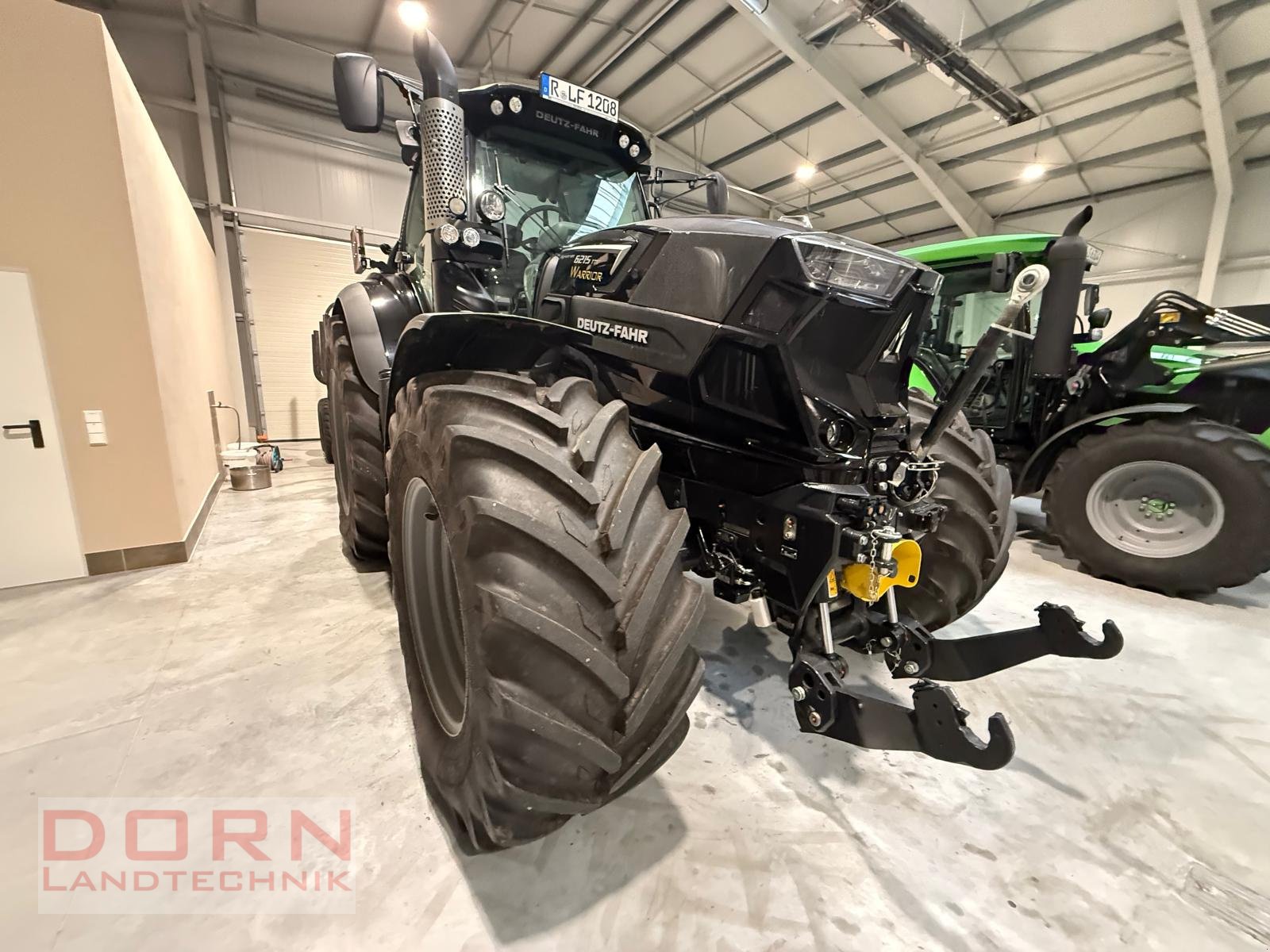 Traktor Türe ait Deutz-Fahr Agrotron 6215 TTV Warrior, Gebrauchtmaschine içinde Bruckberg (resim 4)