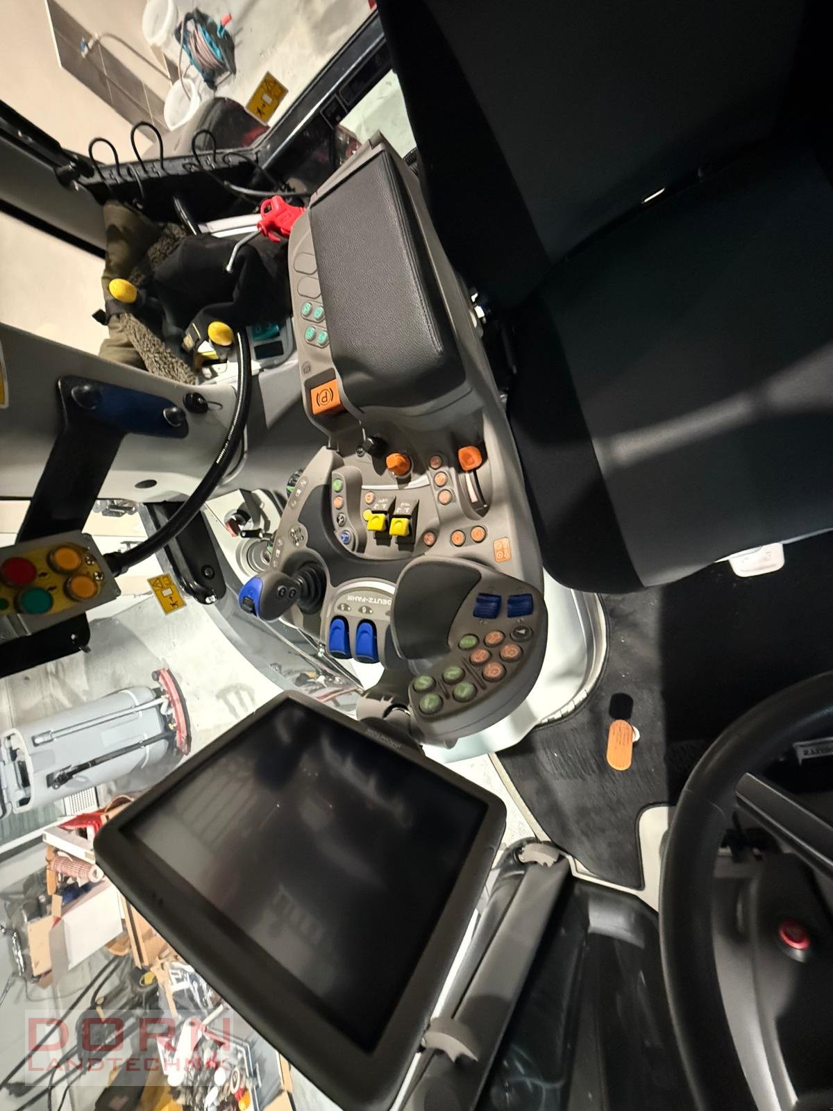 Traktor Türe ait Deutz-Fahr Agrotron 6215 TTV Warrior, Gebrauchtmaschine içinde Bruckberg (resim 6)