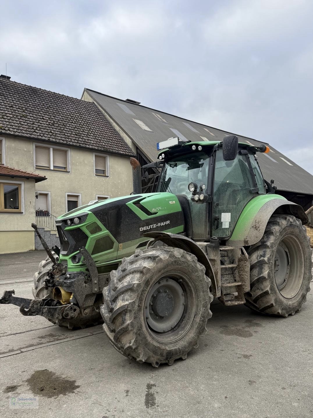 Traktor van het type Deutz-Fahr Agrotron 6215 TTV, Gebrauchtmaschine in Buch am Wald (Foto 1)