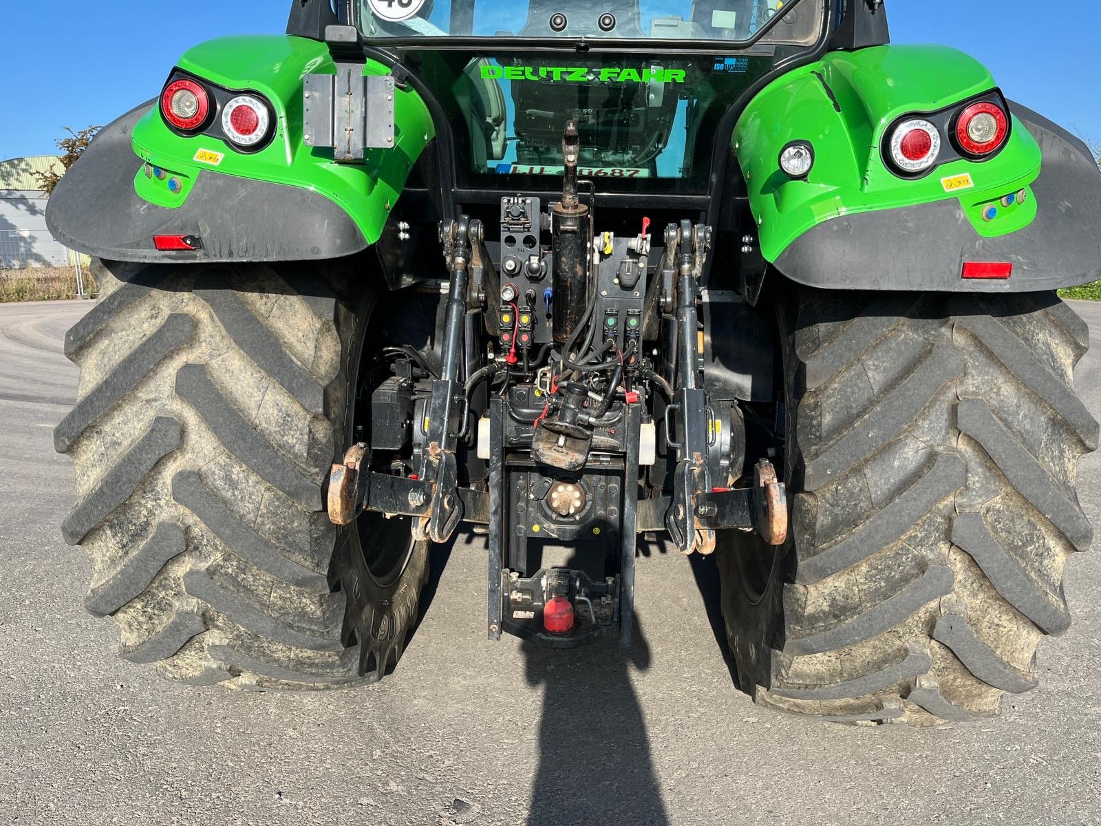 Traktor типа Deutz-Fahr Agrotron 6215 TTV, Gebrauchtmaschine в Dannstadt-Schauernheim (Фотография 9)