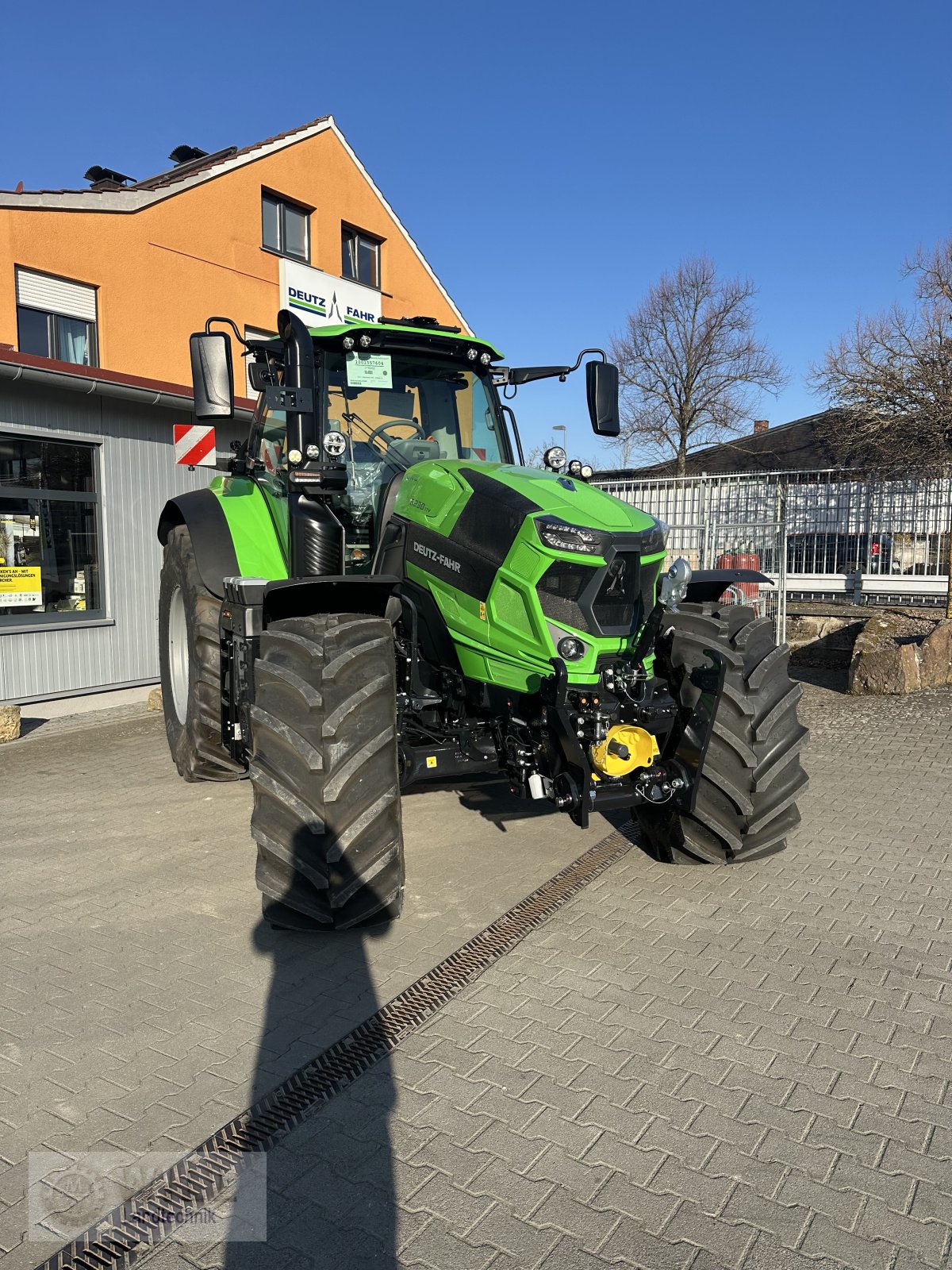 Traktor des Typs Deutz-Fahr Agrotron 6230 TTv Power Deal, Neumaschine in Rudendorf (Bild 1)