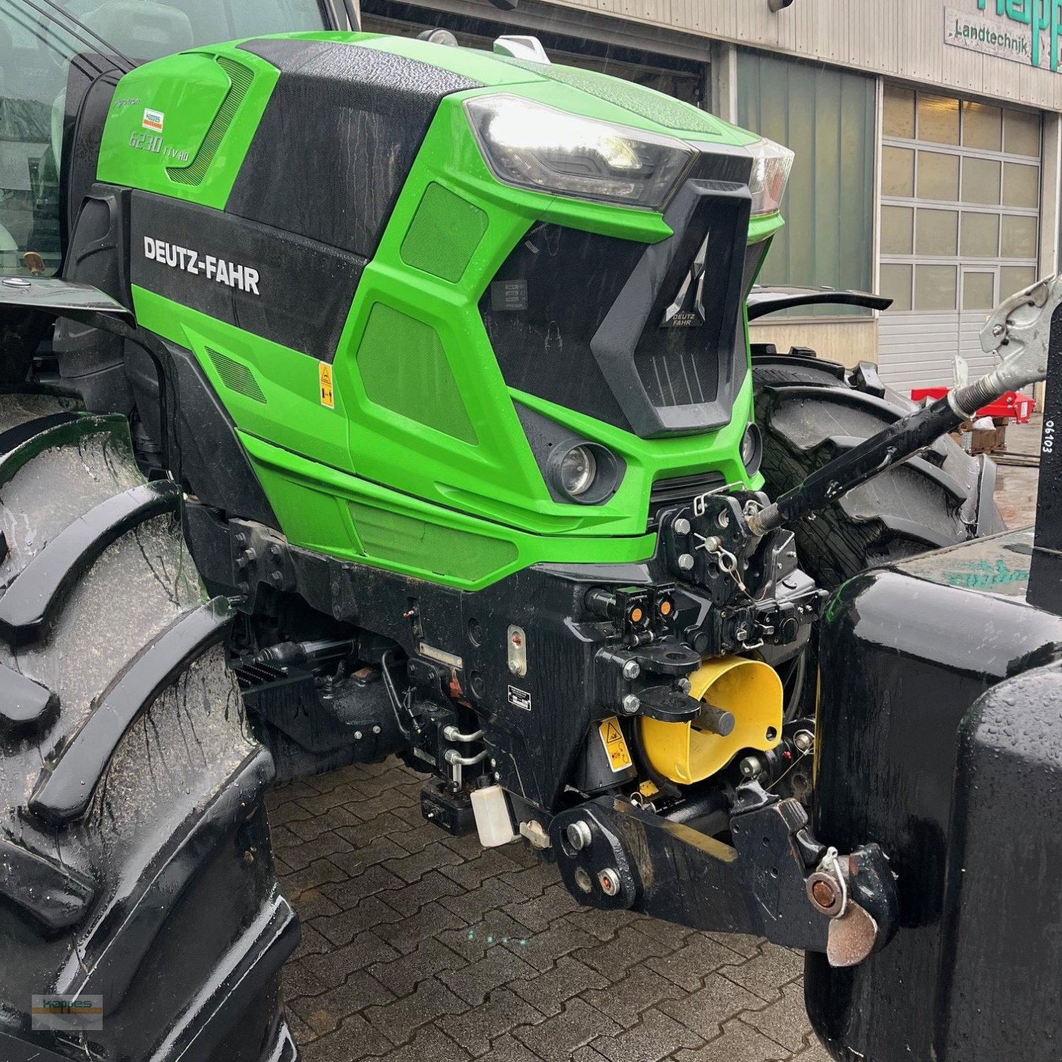 Traktor des Typs Deutz-Fahr Agrotron 6230 TTV, Gebrauchtmaschine in Niederstetten (Bild 5)