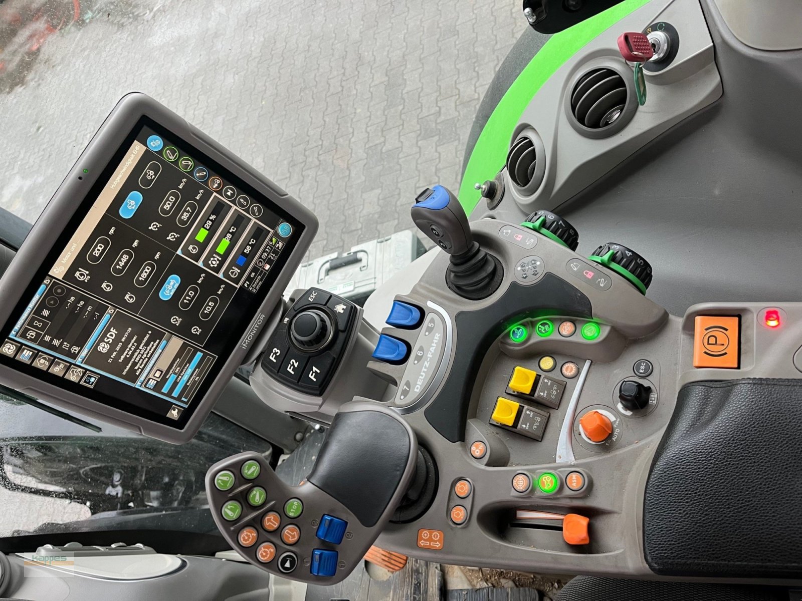 Traktor des Typs Deutz-Fahr Agrotron 6230 TTV, Gebrauchtmaschine in Niederstetten (Bild 13)