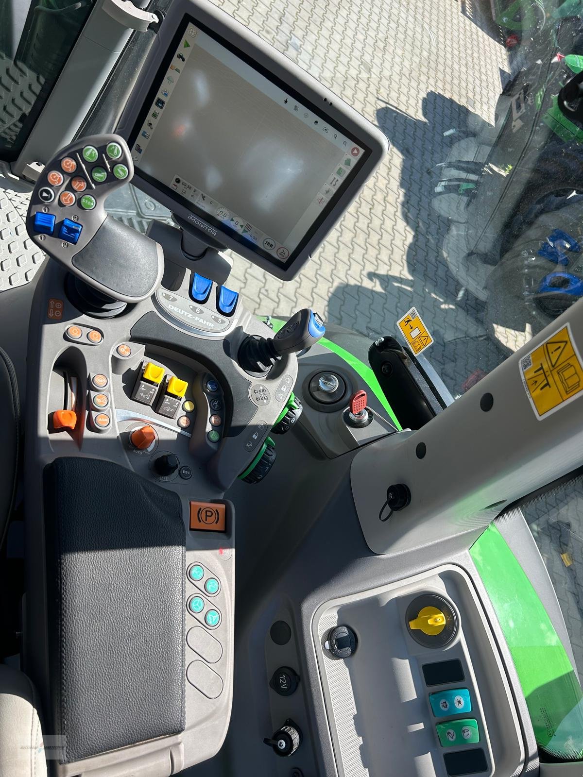 Traktor tip Deutz-Fahr Agrotron 6230 TTV, Neumaschine in Treuchtlingen (Poză 10)